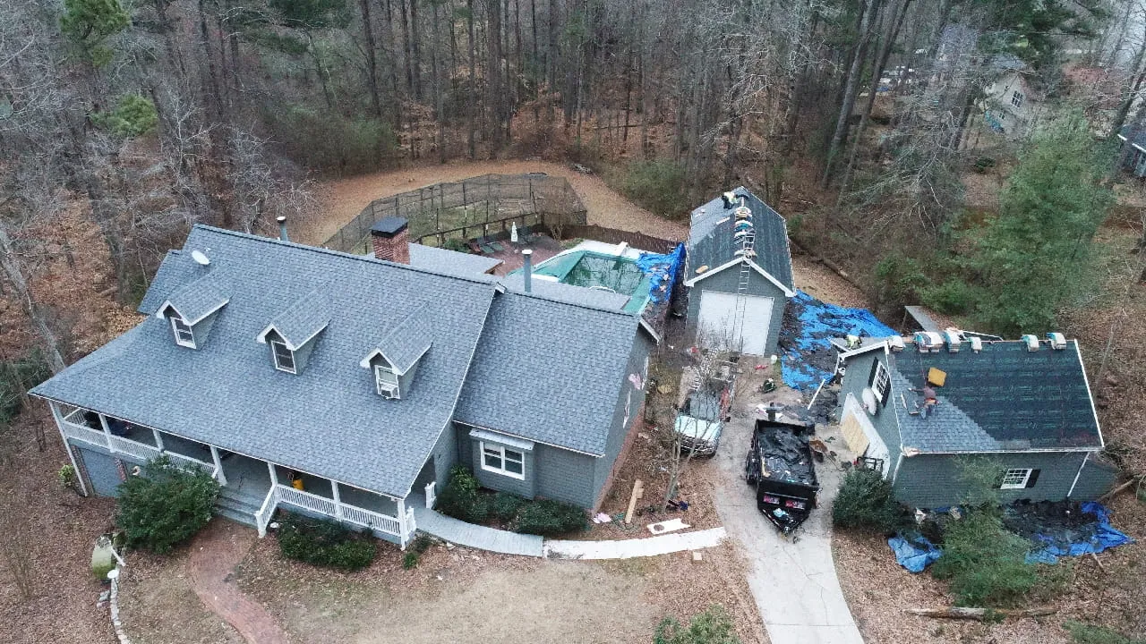 What Atlanta Homeowners Should Expect During a Roof Installation?