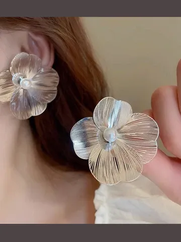 Stylish Western Earrings for Every Dress Look