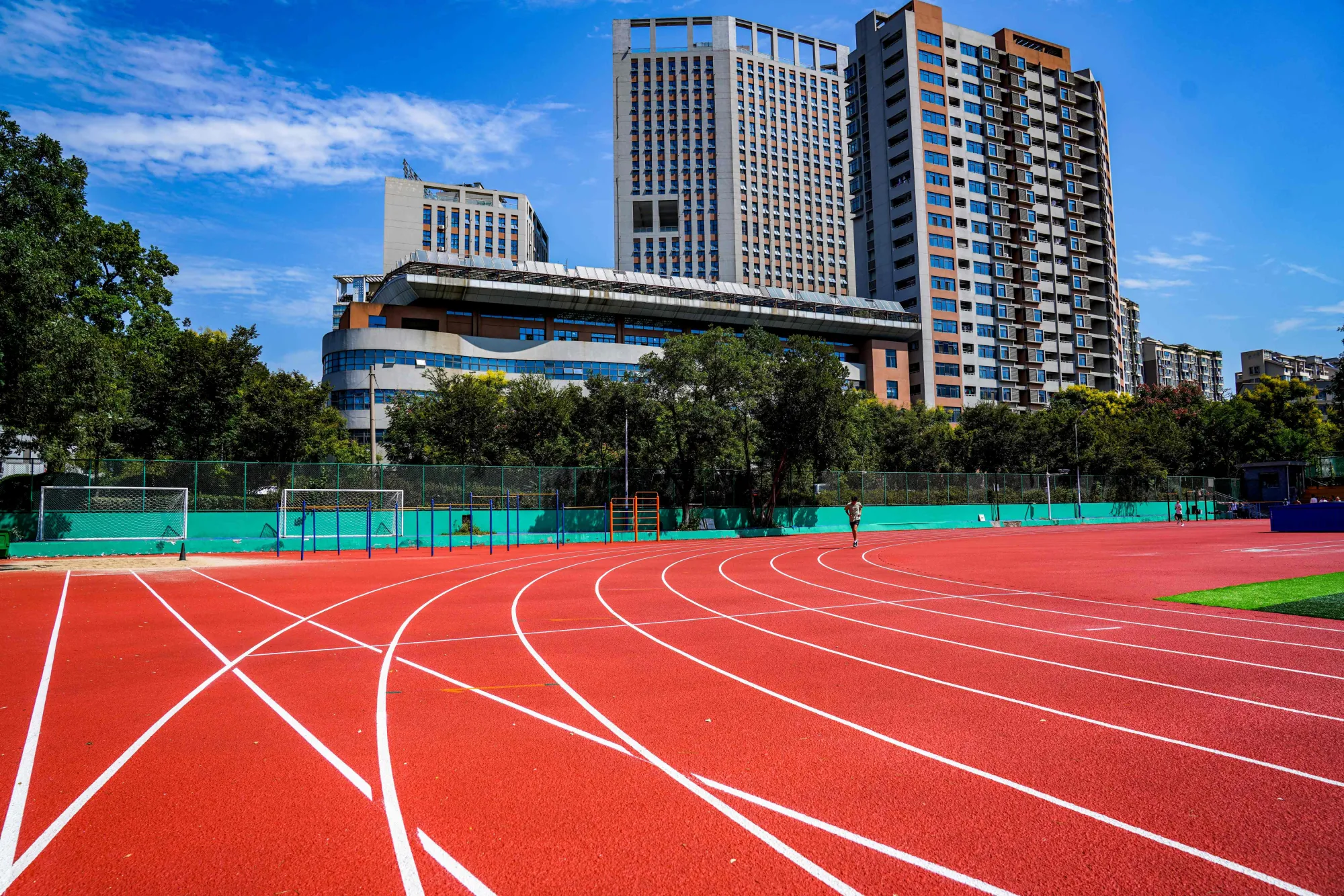 Top 6 Maintenance Tips for Plastic Running Tracks