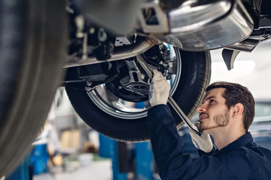 When to Take Your Car In And What to Look For in a Good Workshop
