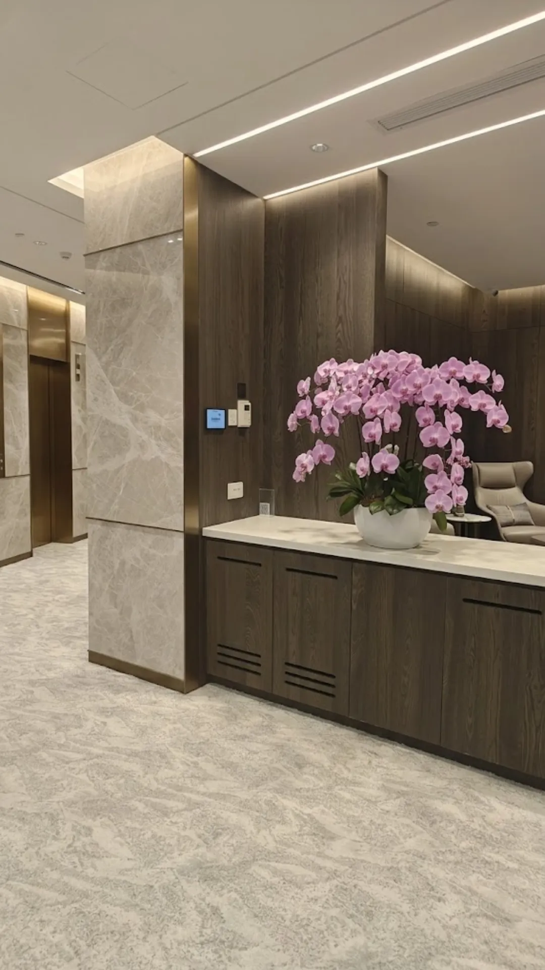 Navigating Commercial  Renovation and Interior Design in Singapore's Evolving Landscape