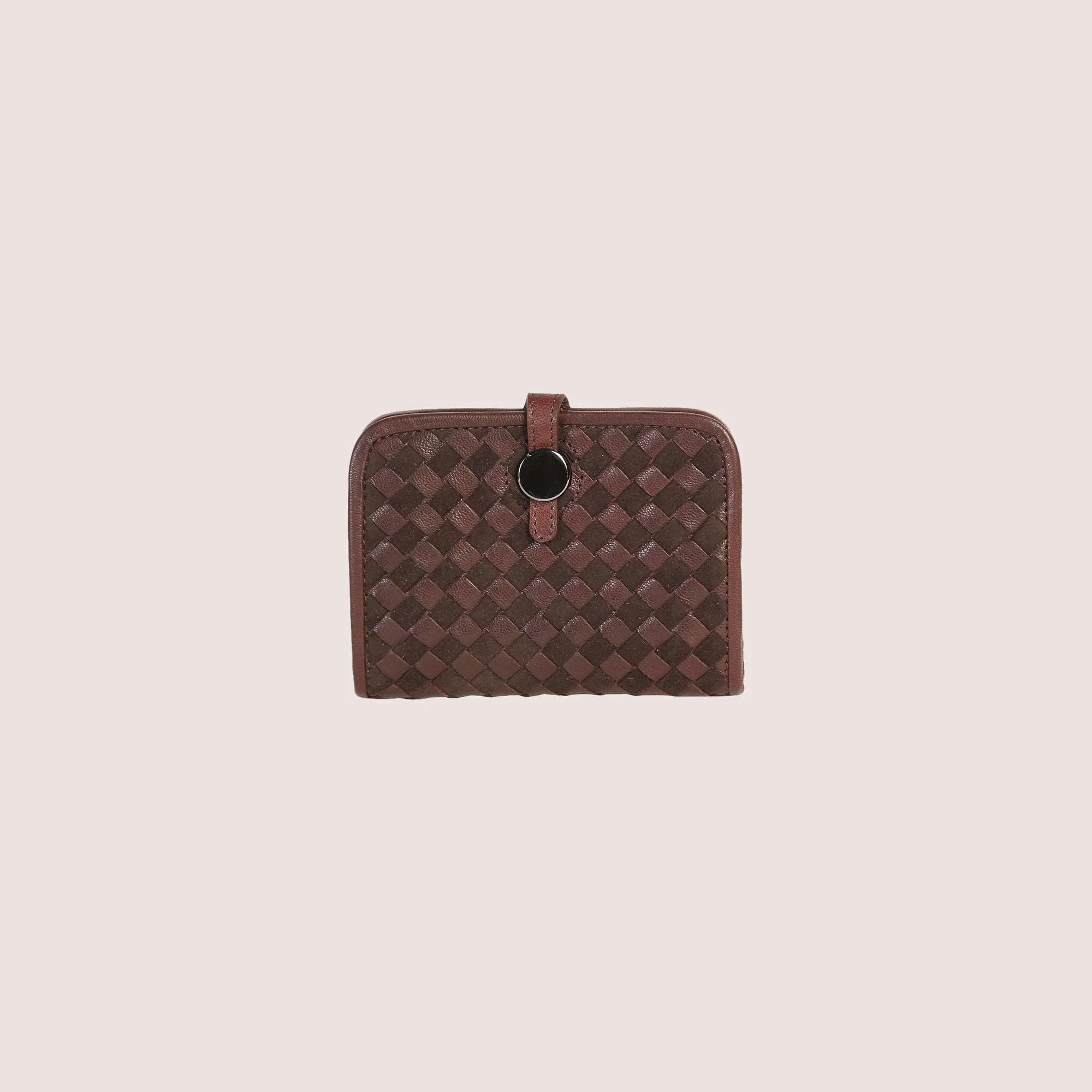 Personalized Leather Wallets for Daily Style and Convenience
