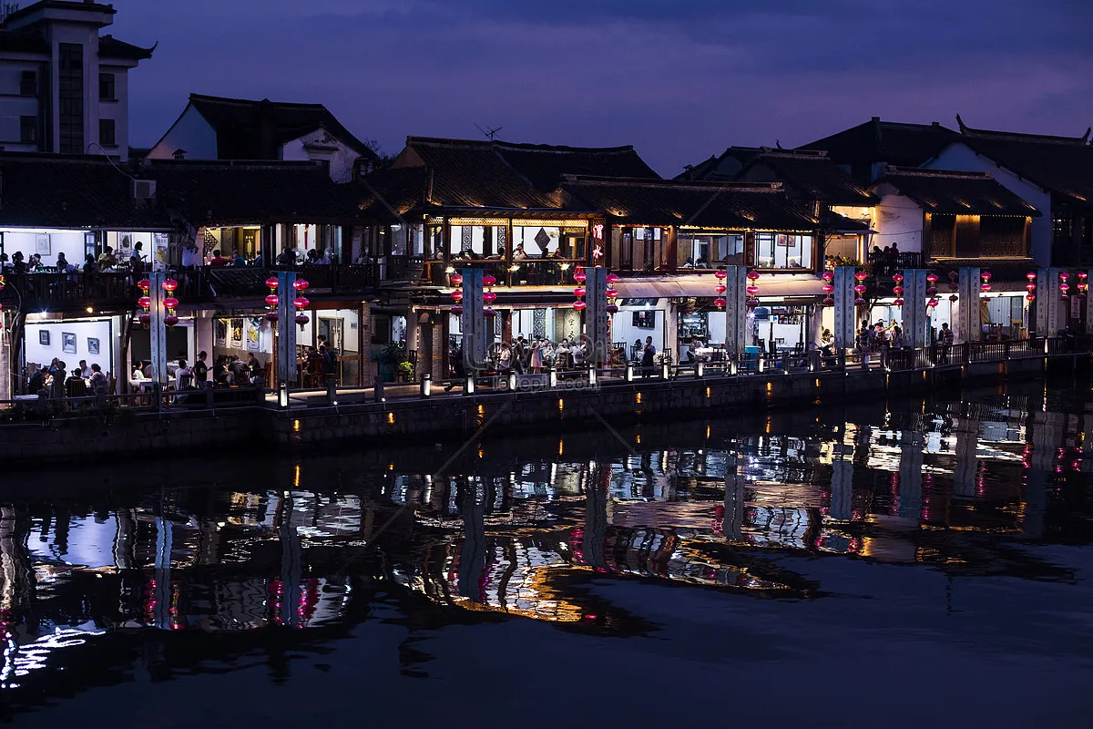 Experience the Fun and Food at Pier 1 Jamaica