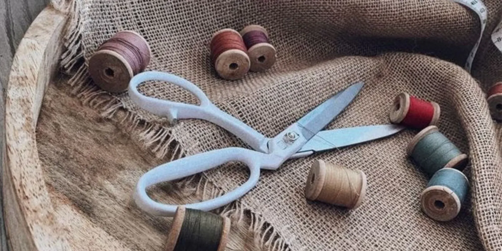 6 Ways to Accessorize Your Bamboo and Hemp Outfits