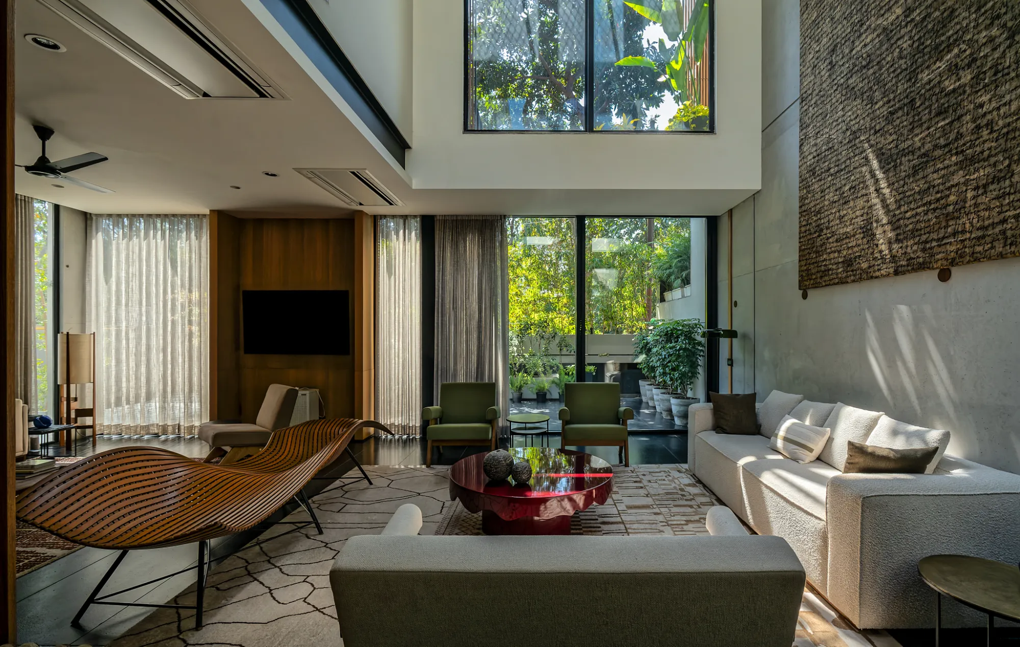 Slim Aluminium Sliding Windows: Space-Saving Designs for Compact Indian Apartments