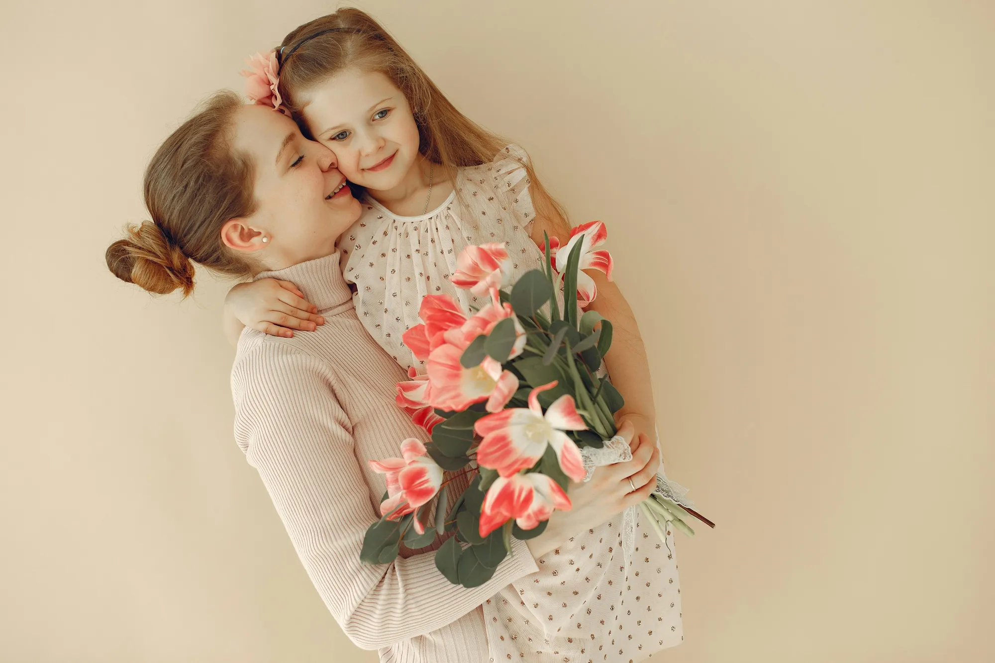 Luxury Mother's Day Gift Guide: What She Actually Wants (Not Just What Looks Good on the Card)