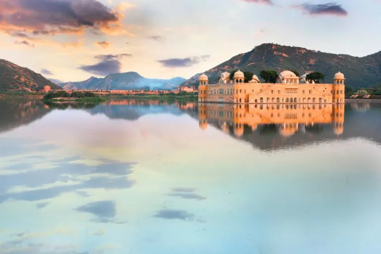 Golden Triangle Tour 3 Nights 4 Days – Explore India’s Royal Heritage and Timeless Beauty