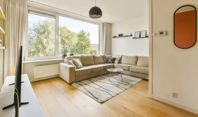 Why Modern White Oak Floors Continue to Dominate Interior Design Trends?