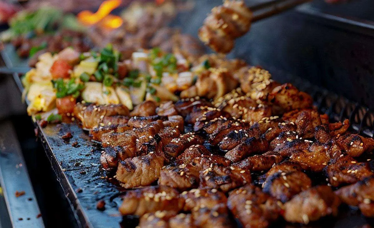 11 Corporate BBQ Catering Ideas for a Successful Office Event