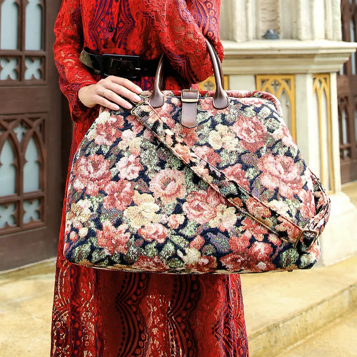 Floral Mary Poppins Carpet Bag: The Vintage Travel Bag Making a Strong Comeback