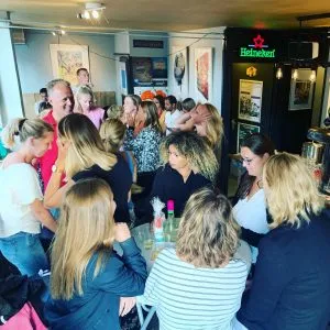 Waarom je zo gemakkelijk verliefd wordt op een gezellig café in Rotterdam