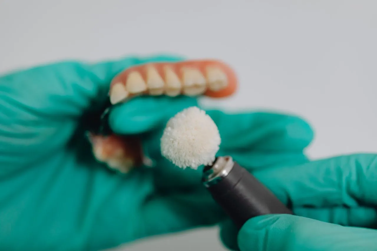 Dental Implants vs. Dentures: Which Is Right for You?