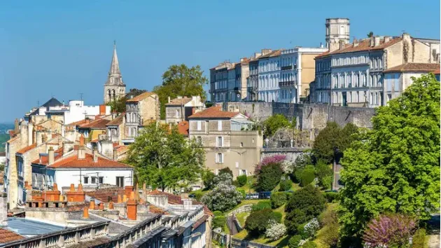 12 Unique & Authentic Things to Do in Angoulême – A Local’s Guide