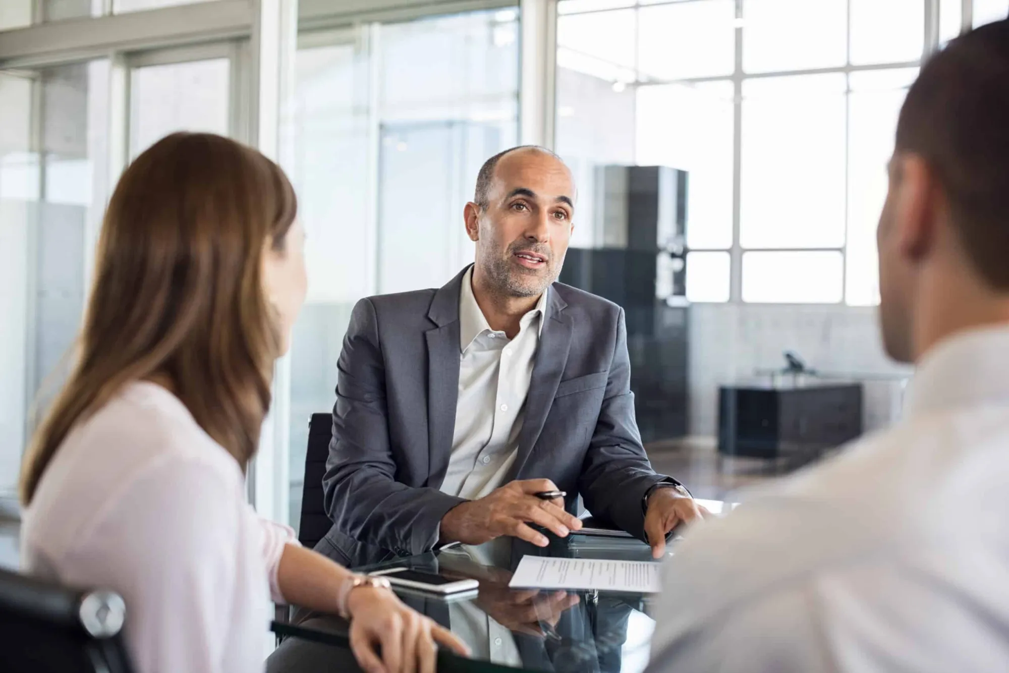 The Benefits of Hiring a Financial Consultant Early