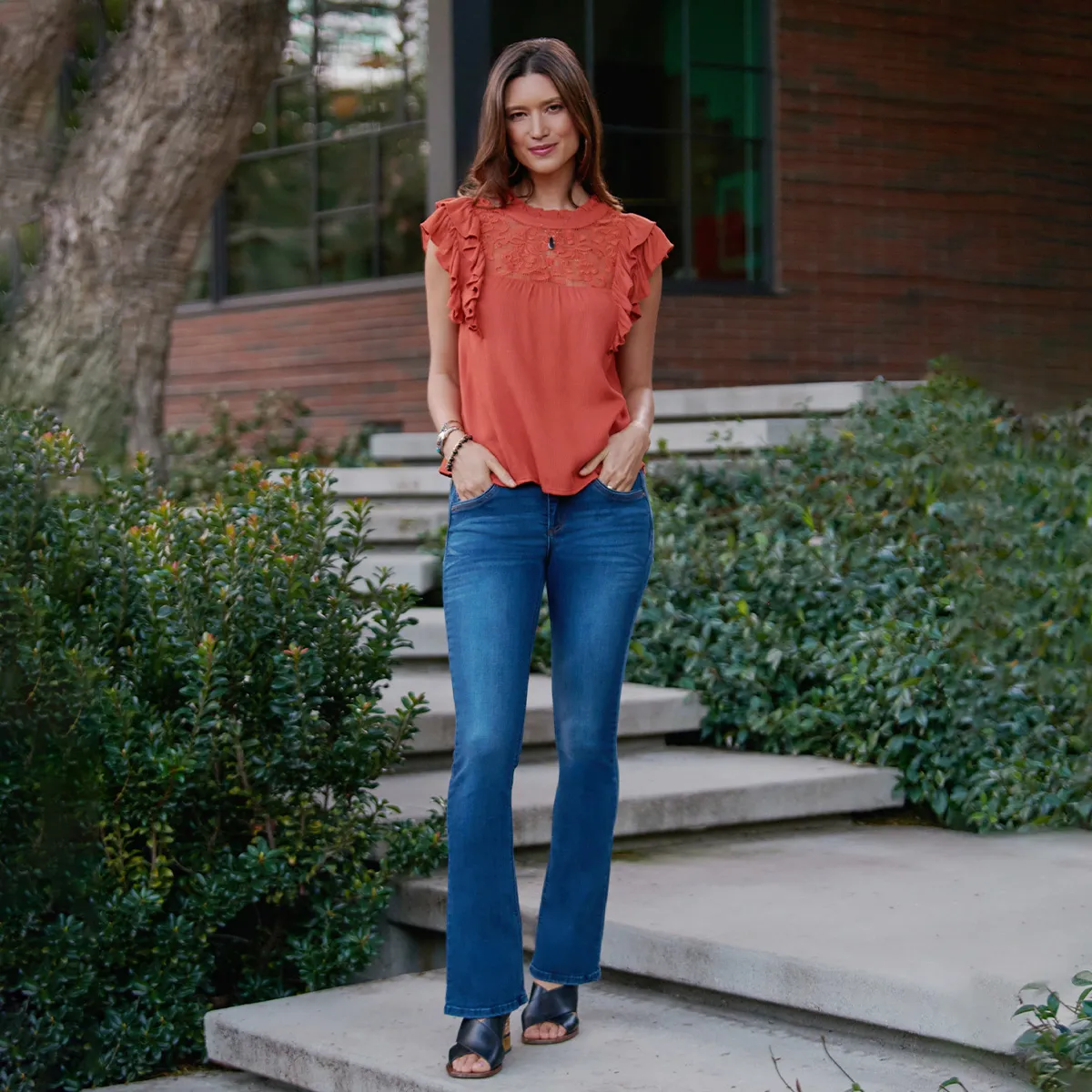 What to Know About Women’s Jeans to Elevate Your Outfits