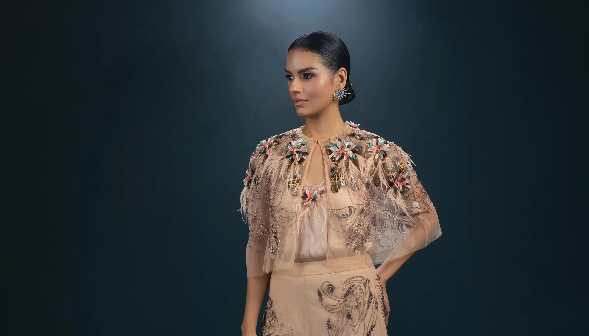 Why Is a Feather Cape Becoming a Must-Have Statement Piece in Modern Fashion?