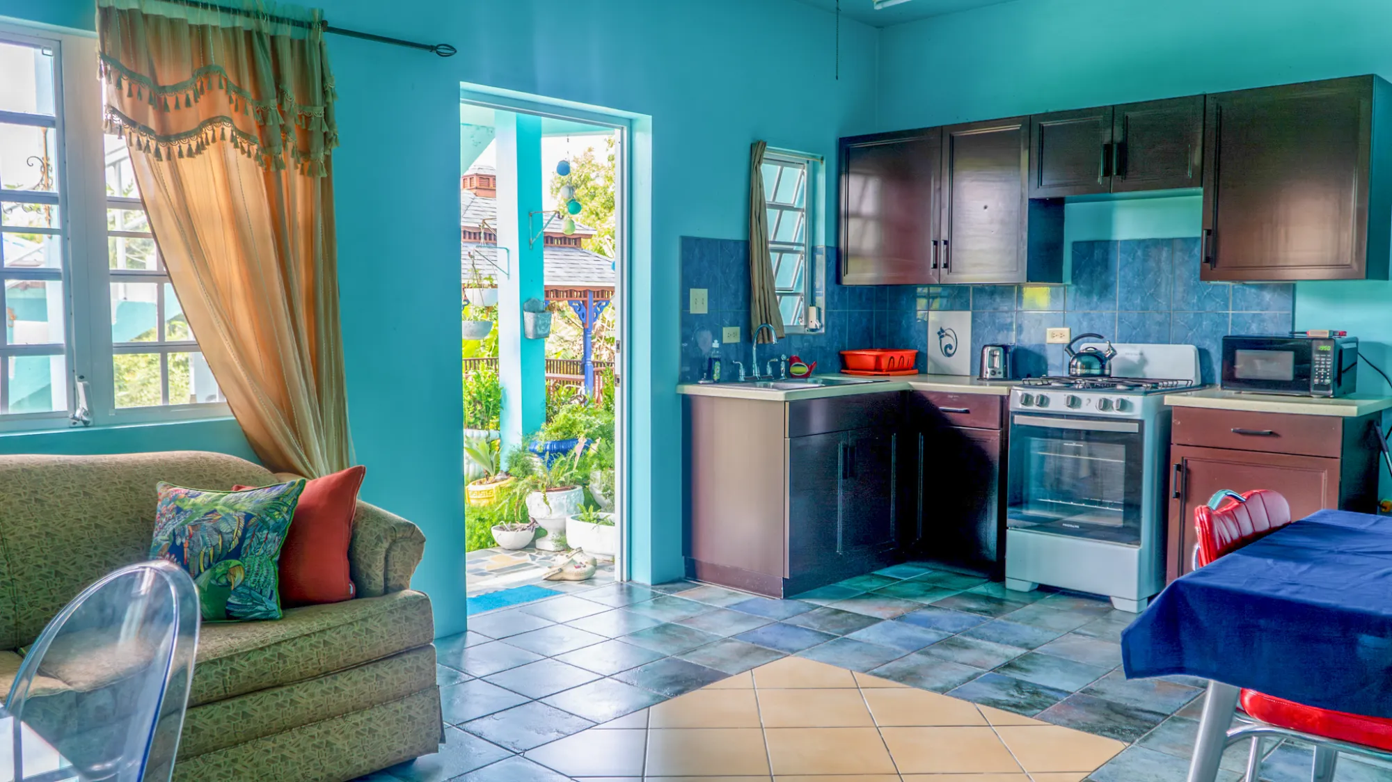 Adventure Planning Tips for Antigua Day Excursions