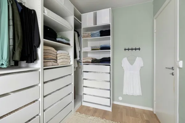 Don’t Panic If You Need Wardrobe Doors in Sydney