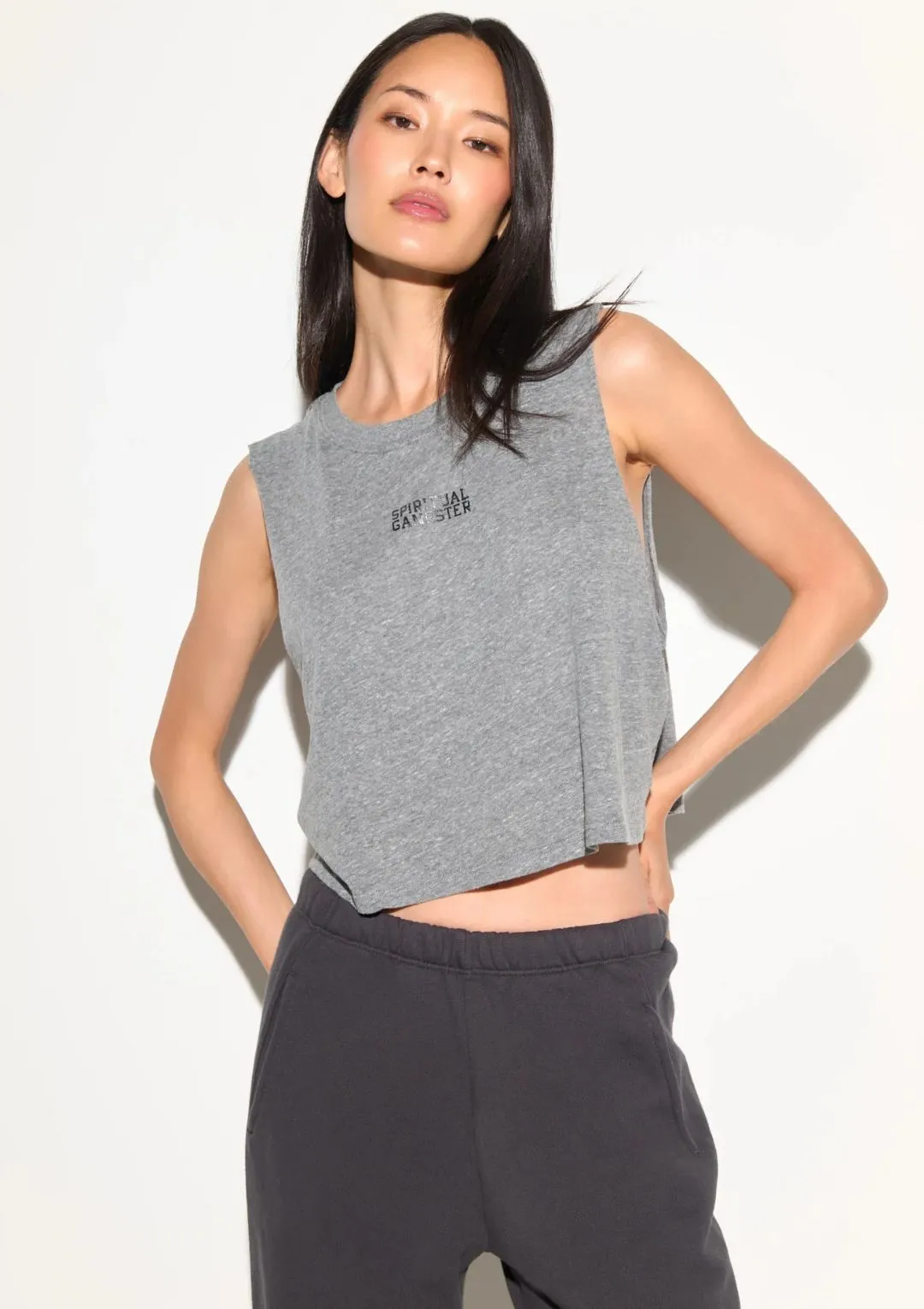 How to Style a White T Shirt: Simple Outfit Ideas for Women