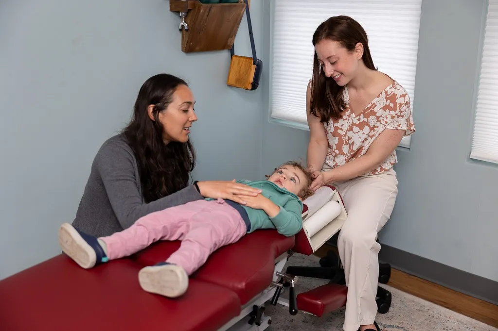 Natural Pain Management Approaches Offered by Beverly Chiropractors