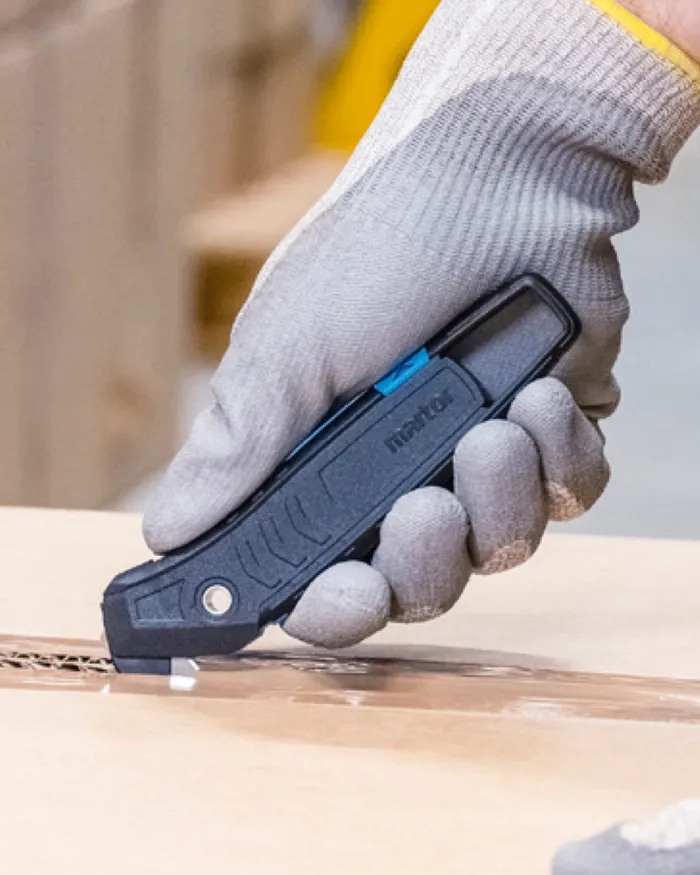 How to Choose the Right Box Cutter Knife for Warehouse Work