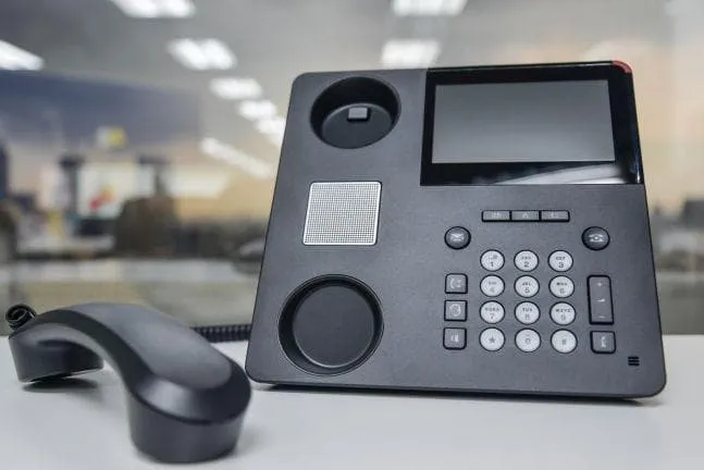 Top 5 Best Features of a 3CX Hosted Phone System for Business