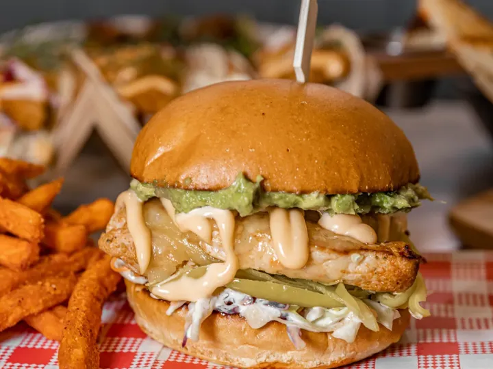 Why Is a Grilled Chicken Burger with Fries a Popular Pick at the Best Cafe in Parramatta?