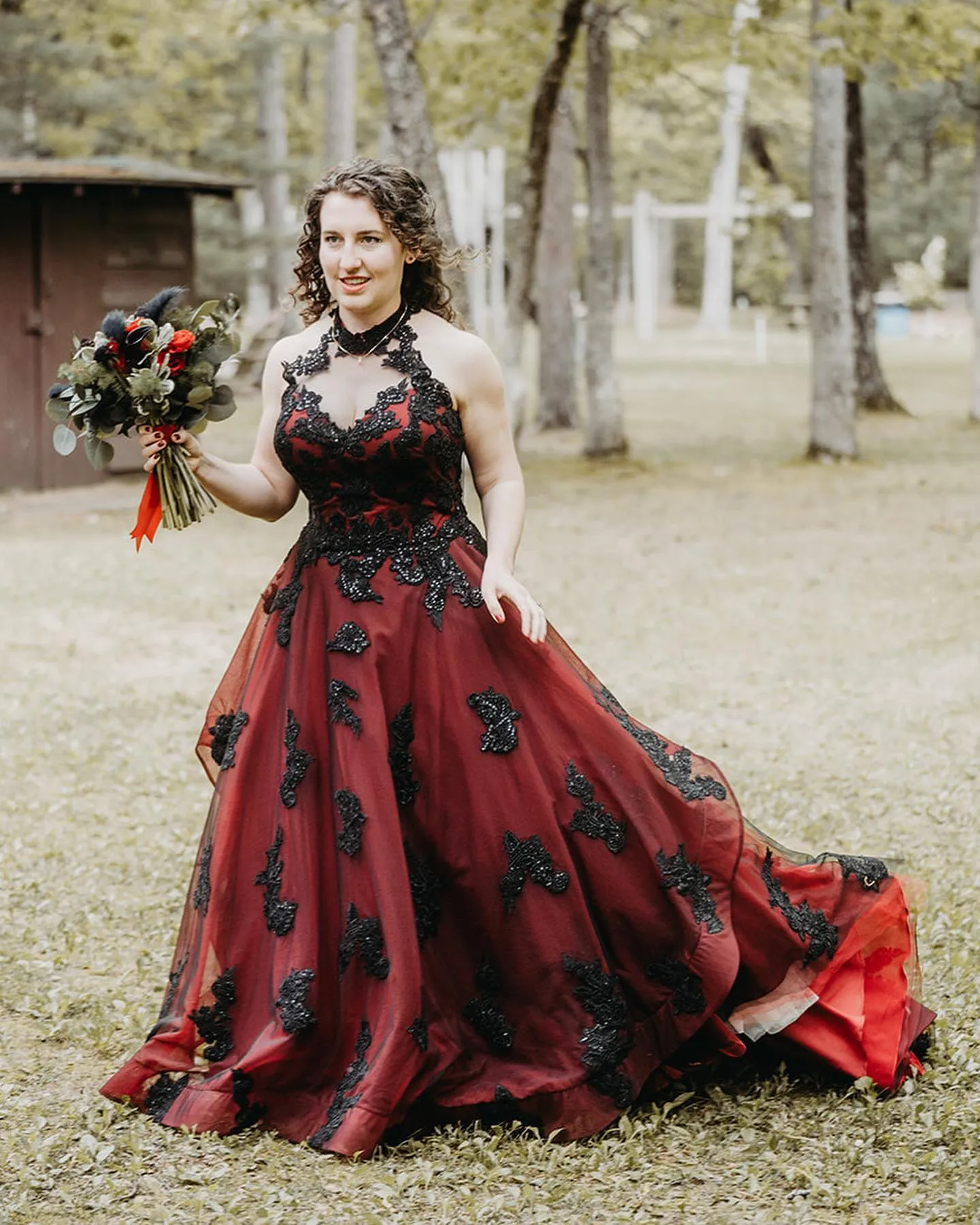 How to Design Your Own Wedding Dress Using Inspiration Photos for a Modern Bridal Look