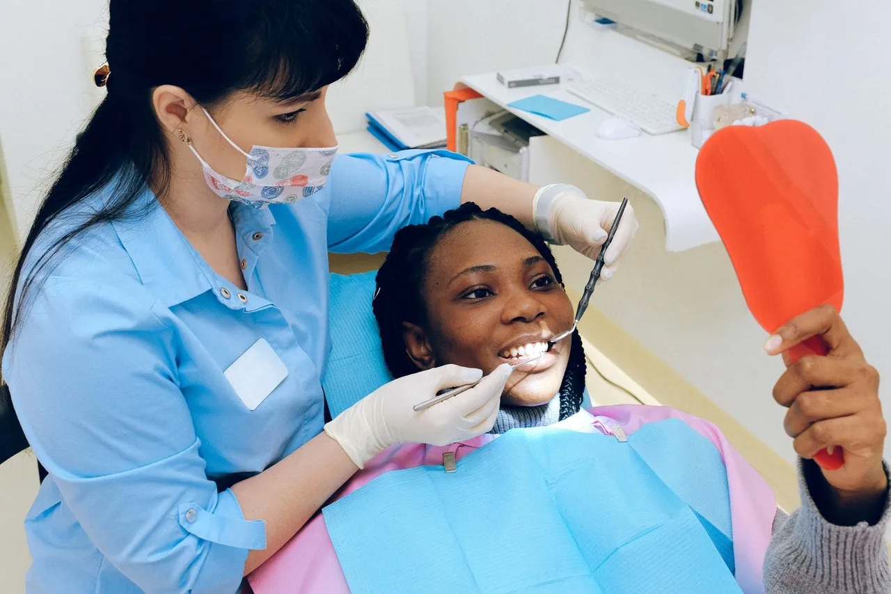 Complete vs. Partial Dentures: Which Type Is Right for You and How to Know Before Booking
