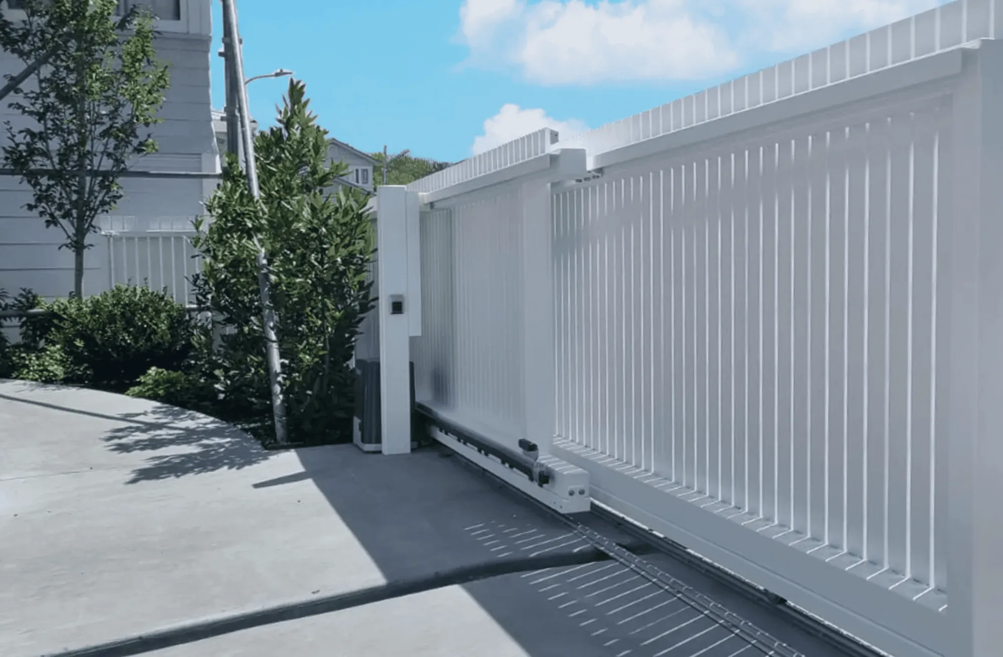 Sliding Gates vs Swing Gates: Which Residential Gate Is Right for You?
