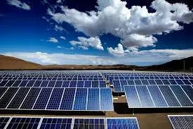 Industrial Solar Wind & Hybrid Power Plants in Surat: A Smarter Energy Choice for Manufacturing Businesses