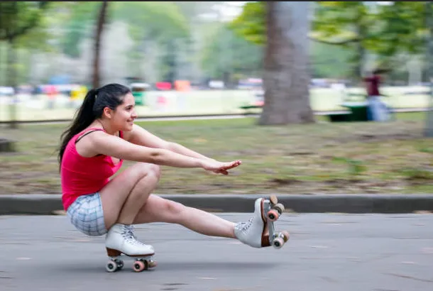Roller Skate Lessons for Backward Skating: What to Master Before You Try It