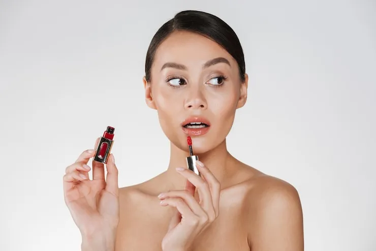 Lip Balm with Hyaluronic Acid: Deep Hydration for Soft, Healthy Lips