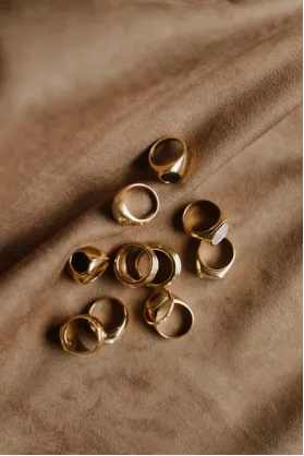 What Gold Jewelry Teaches Us About Value Beyond Fashion