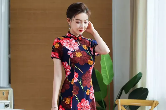 How to Choose a Qipao for Tall and Slim Women?