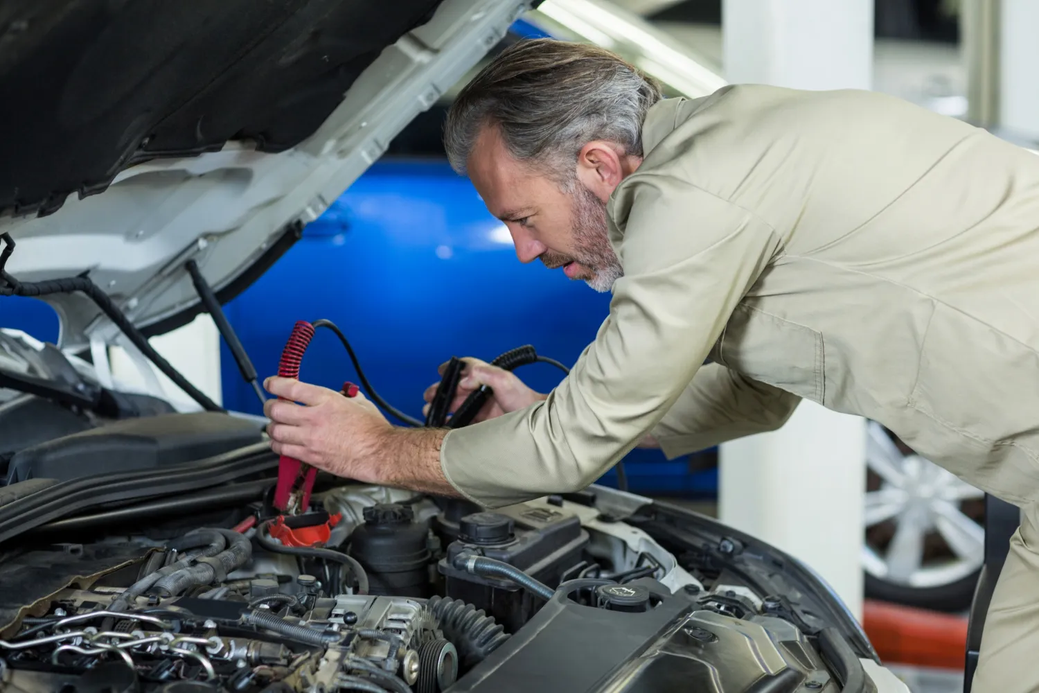What Causes Car Batteries to Die Suddenly?