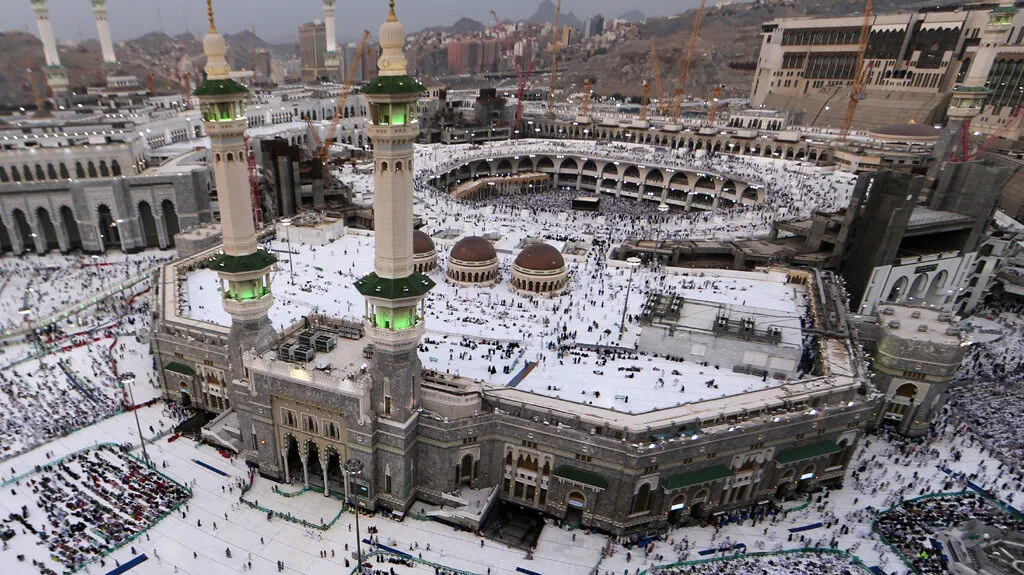 What Pilgrims Expect from Umrah Packages Manchester Travel Agencies