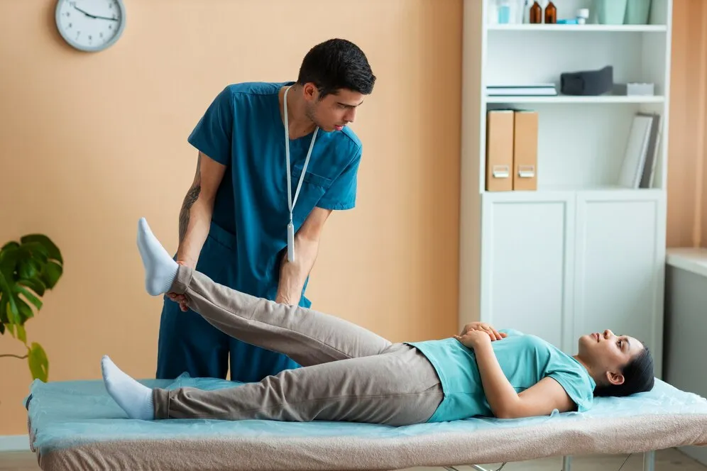 How Cupping and Needling in Punawale Speeds Up Healing