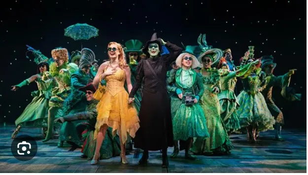 Why Live Theater Experiences Remain Popular in the Digital Age