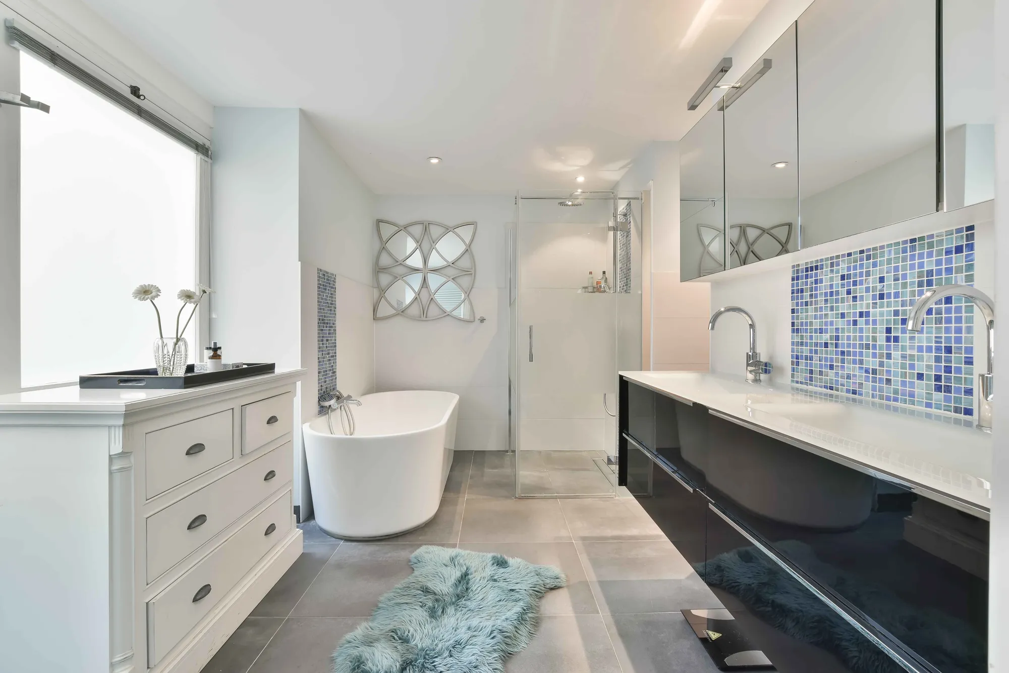 Why Does Custom Bathroom Remodeling Create Better Bathroom Layouts