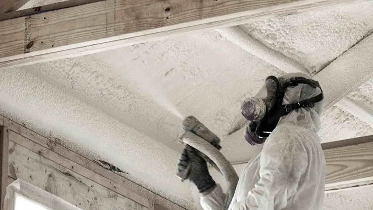How Does Old and Damaged Insulation Affect Indoor Air Quality in Loxley, AL Properties?