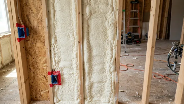 How Does Old and Damaged Insulation Affect Indoor Air Quality in Loxley, AL Properties?