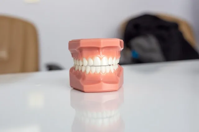 7 Steps to Prevent Gum Irritation with Dentures