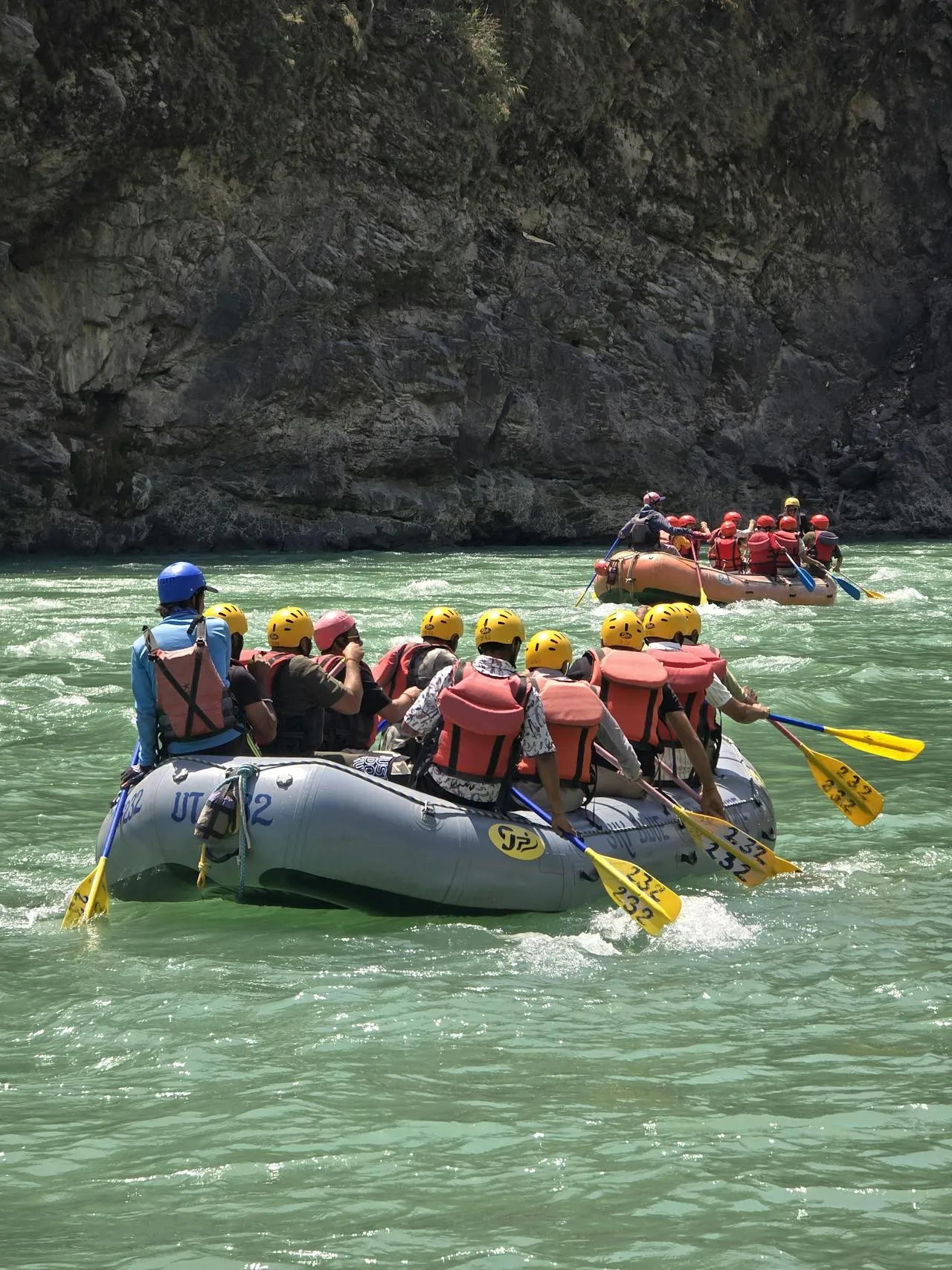 A Beginner’s Guide To River Rafting