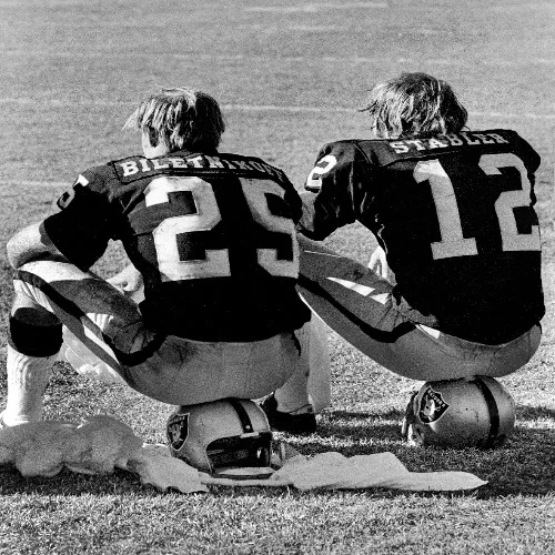 Where to Find Oakland Sports Memorabilia Photos?