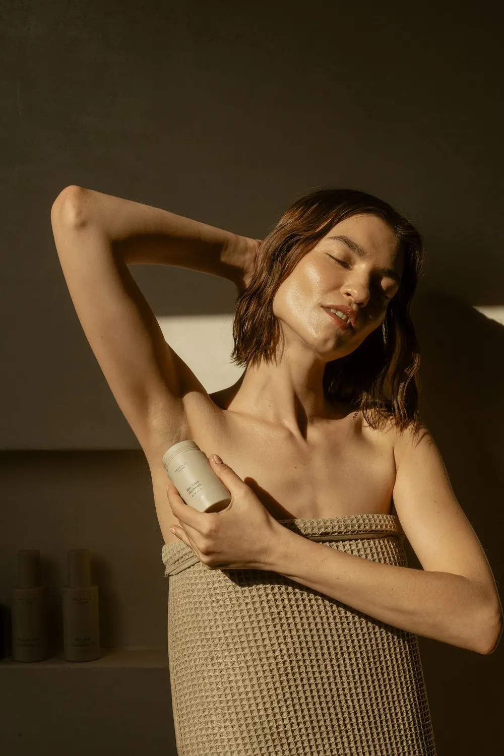 The Ingredient Guide to Natural Deodorant That Actually Works