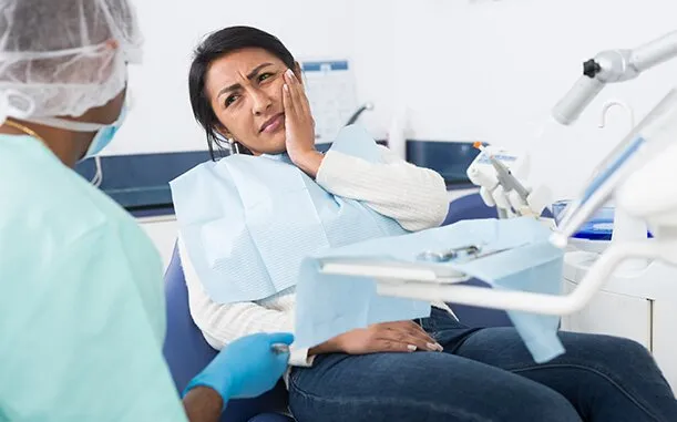 Severe Tooth Pain at Night? When Emergency Dental Care Becomes Necessary