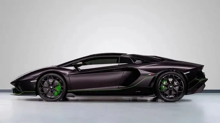 The Benefits of Sports Car Hire for Business Professionals