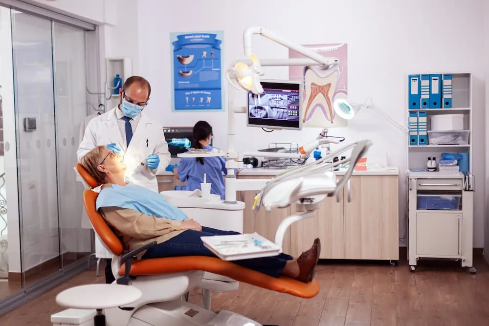 How Dental Clinics Help Maintain Oral Health