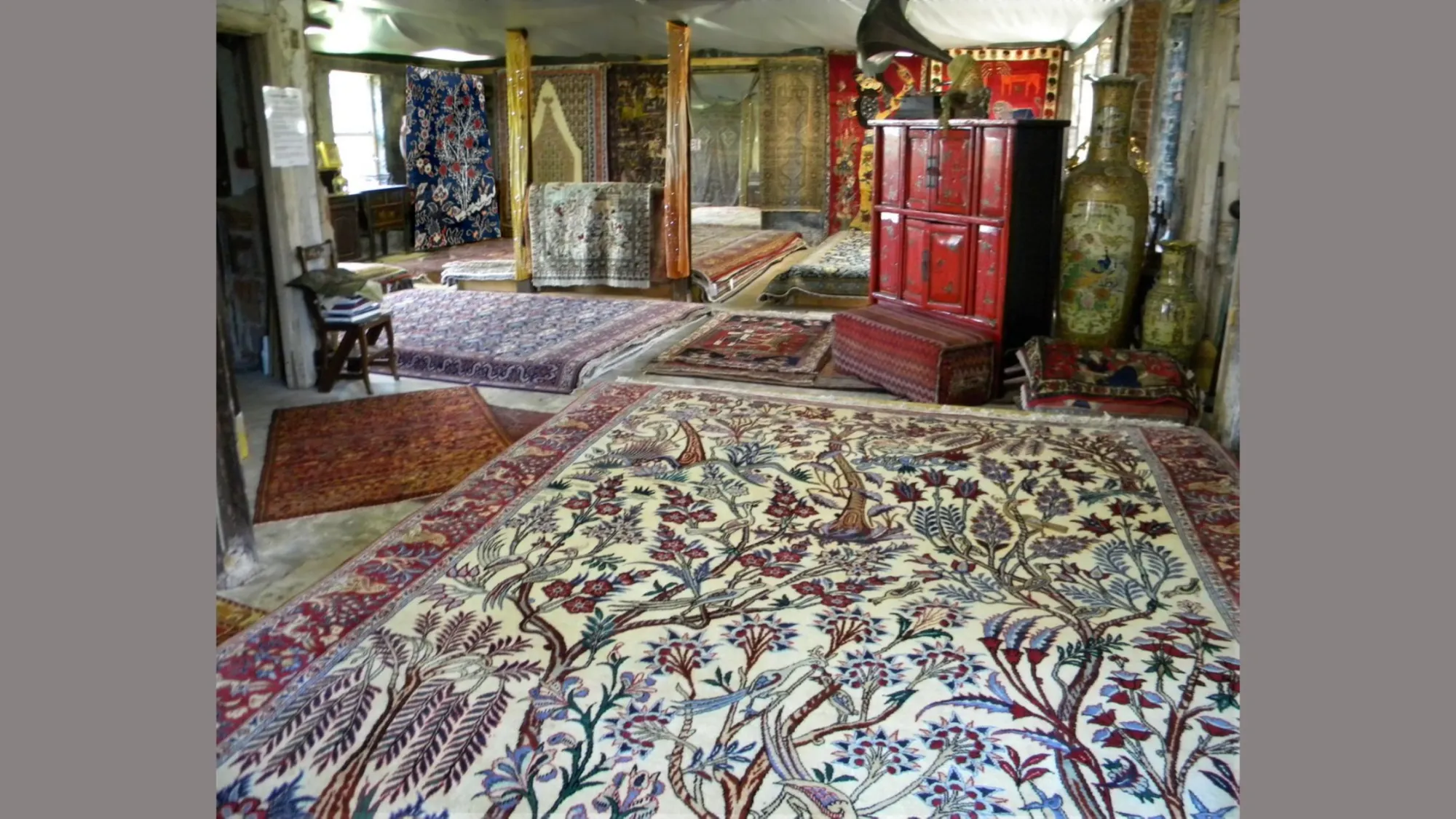 Why are Tibetan Rugs Considered High Quality Home Decor Choices?